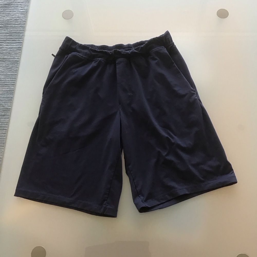 Mens Lululemon Fundamental Shorts Unlined Stretch Nautical Navy Blue M 9" Inseam